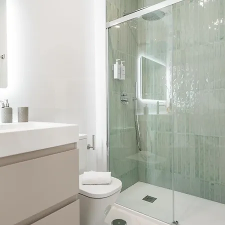 Cozy In The Heart Of By Rems Apartamento *